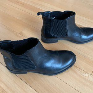 Clarks Chelsea Boots